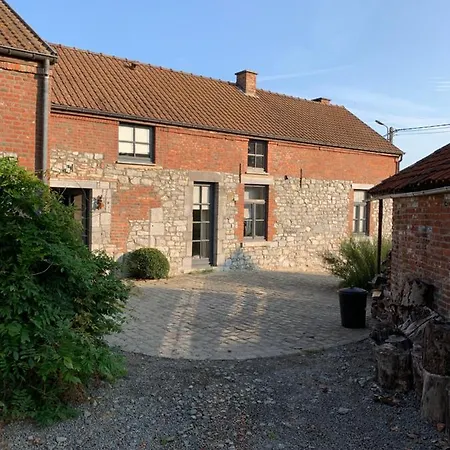 Au Chez Cecile Bed & Breakfast